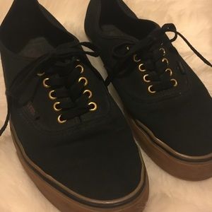 Men’s authentic black vans